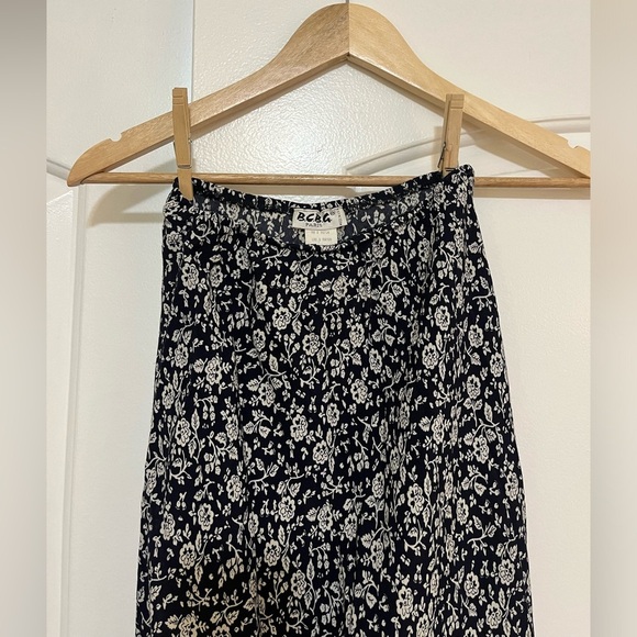 Vintage 90s BCBG Paris floral skirt - Picture 4 of 5